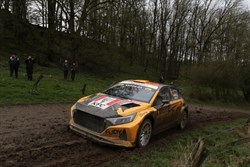Georg Linnamäe wint Rallye des Ardennes
