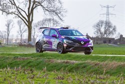 Klein Kromhof wint 1ste ronde Motul Clio Trophy