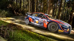 Thierry Neuville wint WRC Rally van Japan