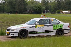 Dwars in de ELE Rally.