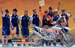 Mirjam Pol wint voor 3de keer zwaarste rally ter wereld