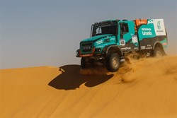 De Rooy pakt tijd terug in ‘superzachte duinen’